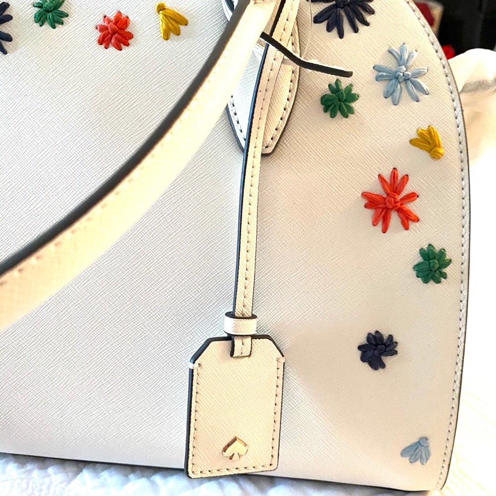 Kate Spade ♠️ Large Ivory dome satchel 🌸🌺 - Picture 5 of 12